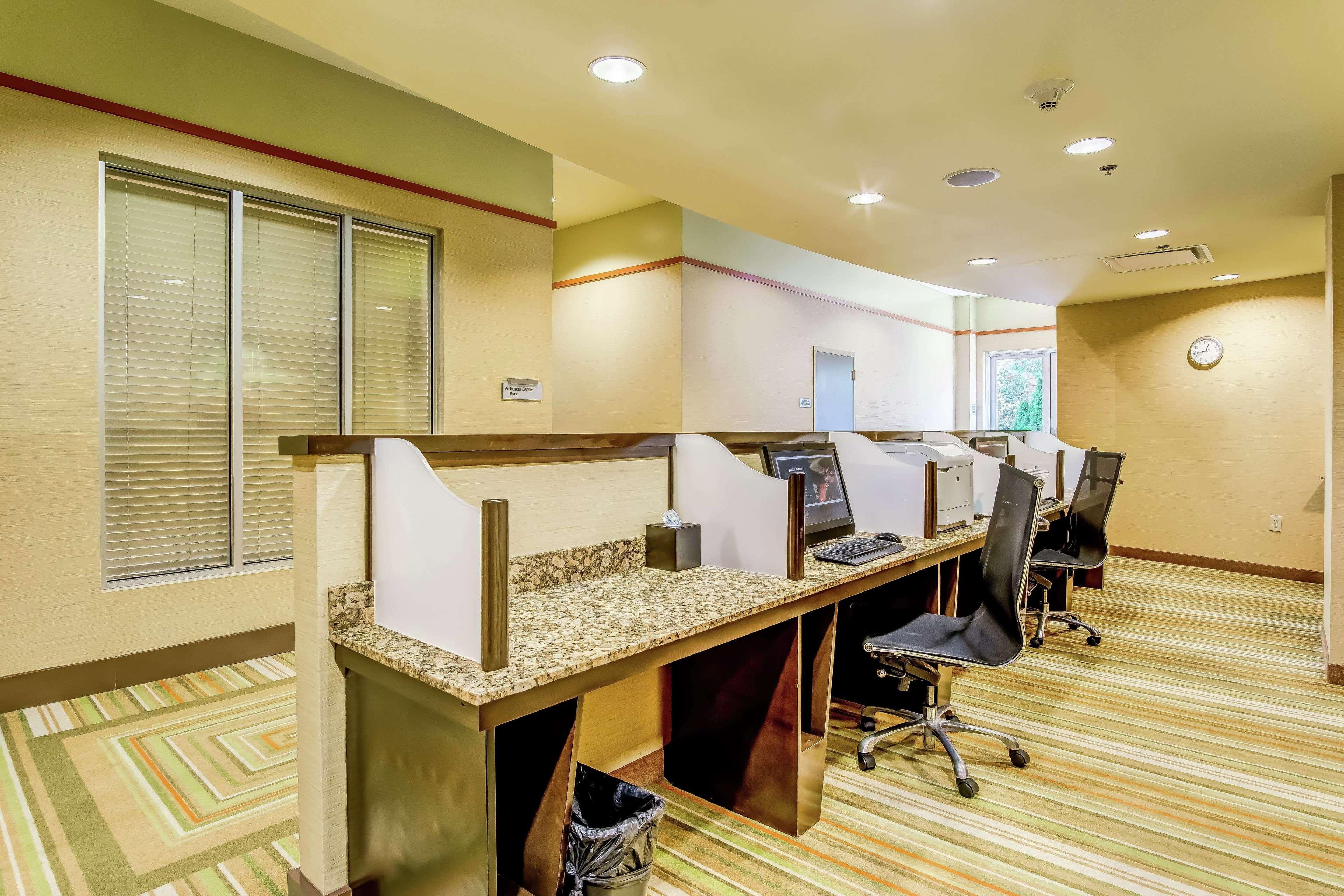 Embassy Suites Atlanta - Kennesaw Town Center Екстер'єр фото