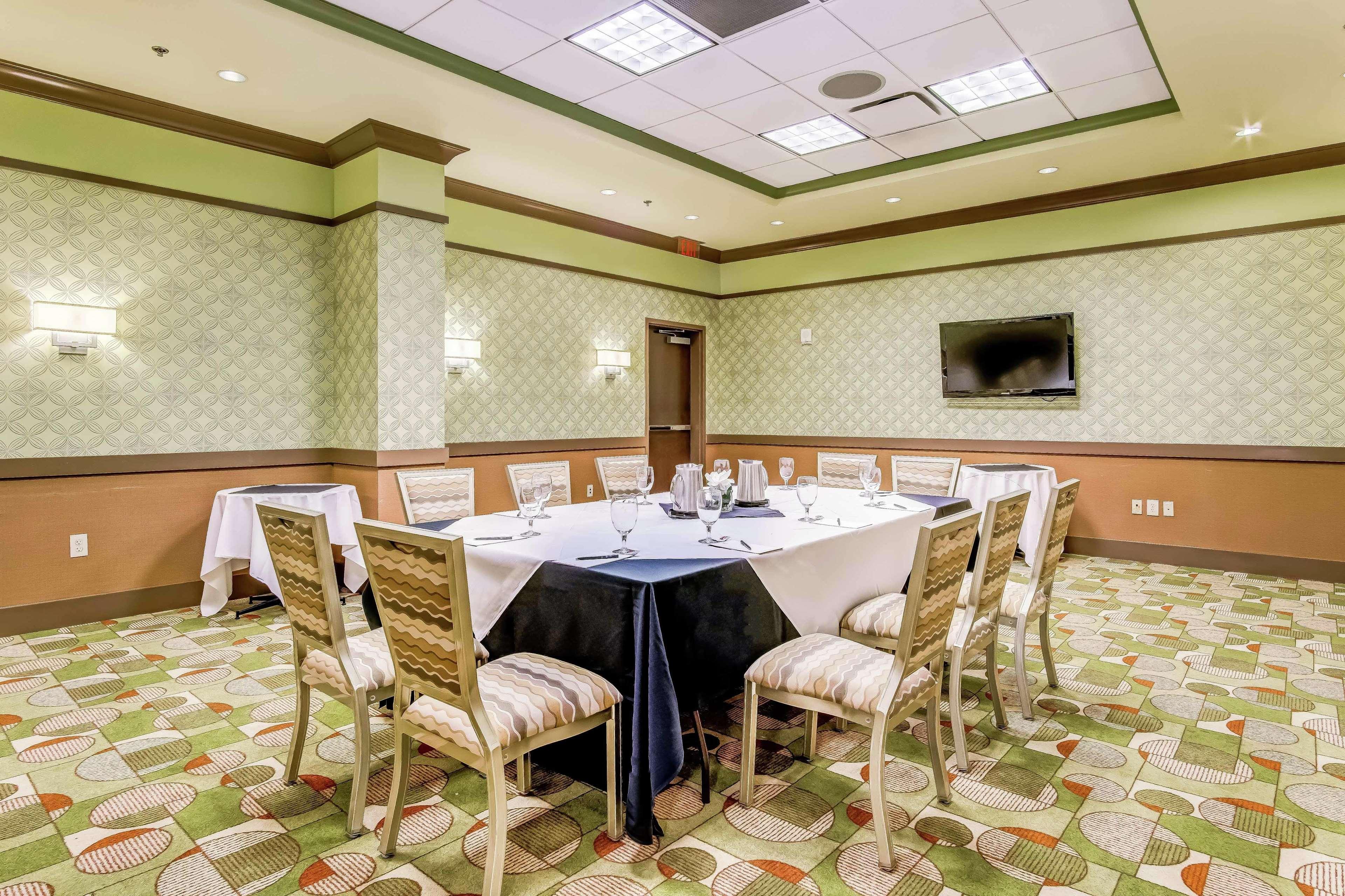 Embassy Suites Atlanta - Kennesaw Town Center Екстер'єр фото
