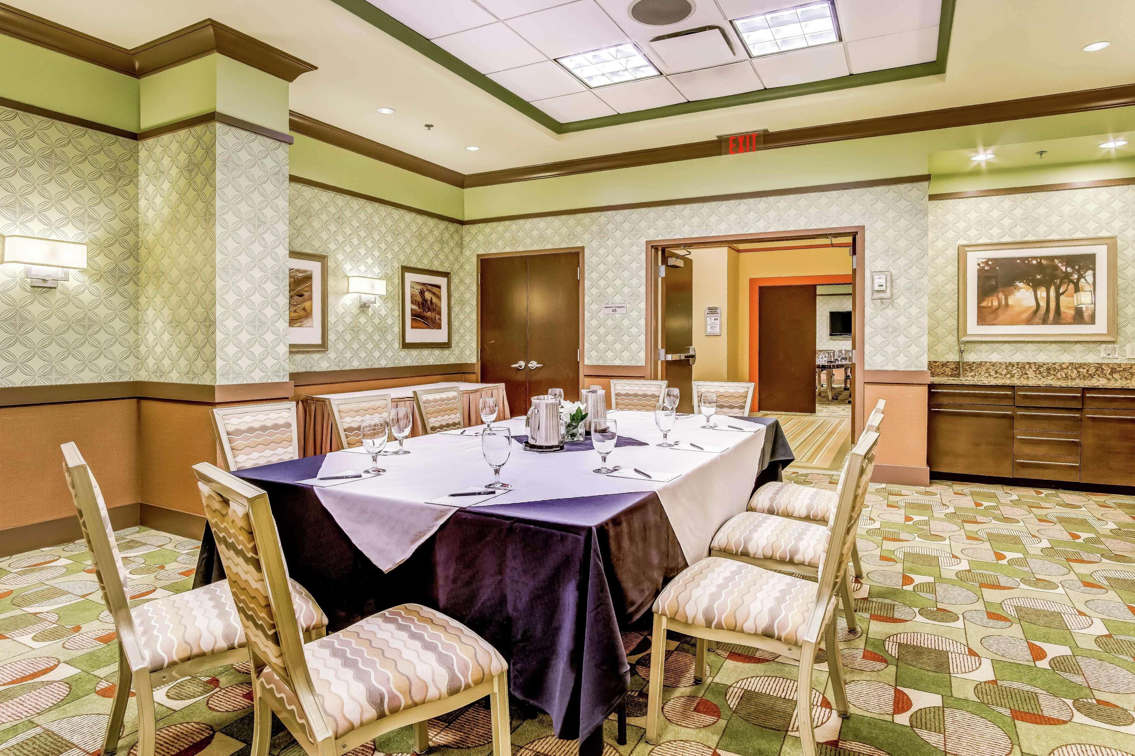 Embassy Suites Atlanta - Kennesaw Town Center Екстер'єр фото