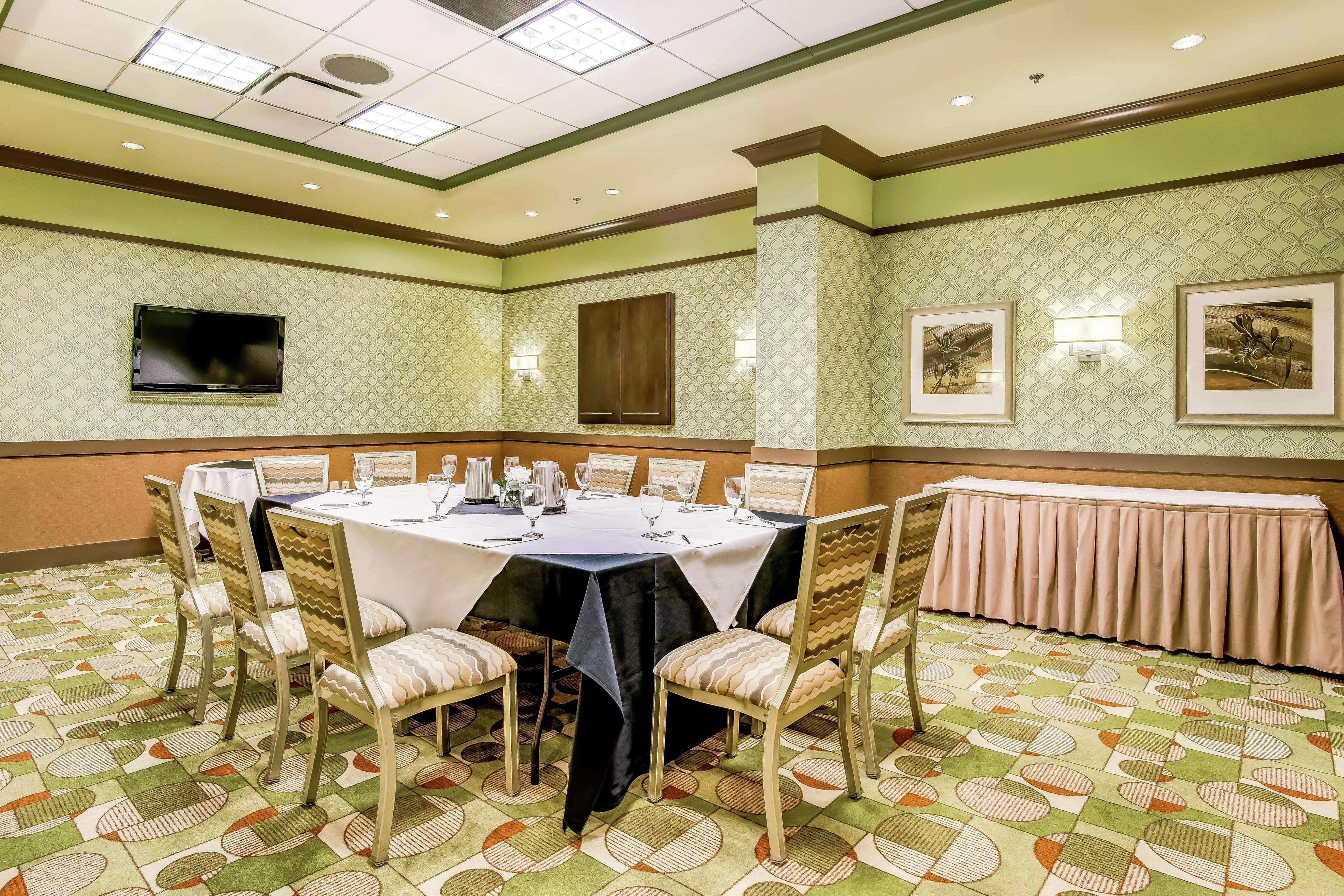 Embassy Suites Atlanta - Kennesaw Town Center Екстер'єр фото