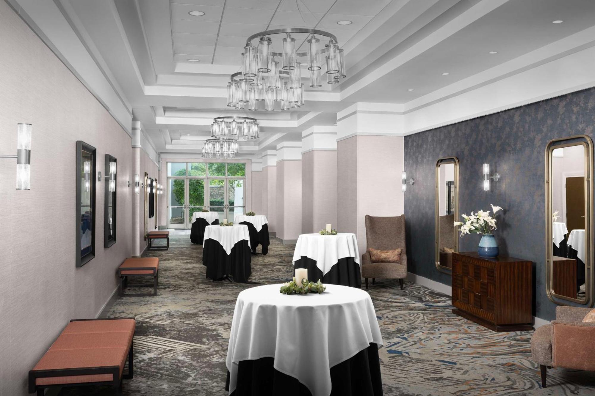 Embassy Suites Atlanta - Kennesaw Town Center Екстер'єр фото