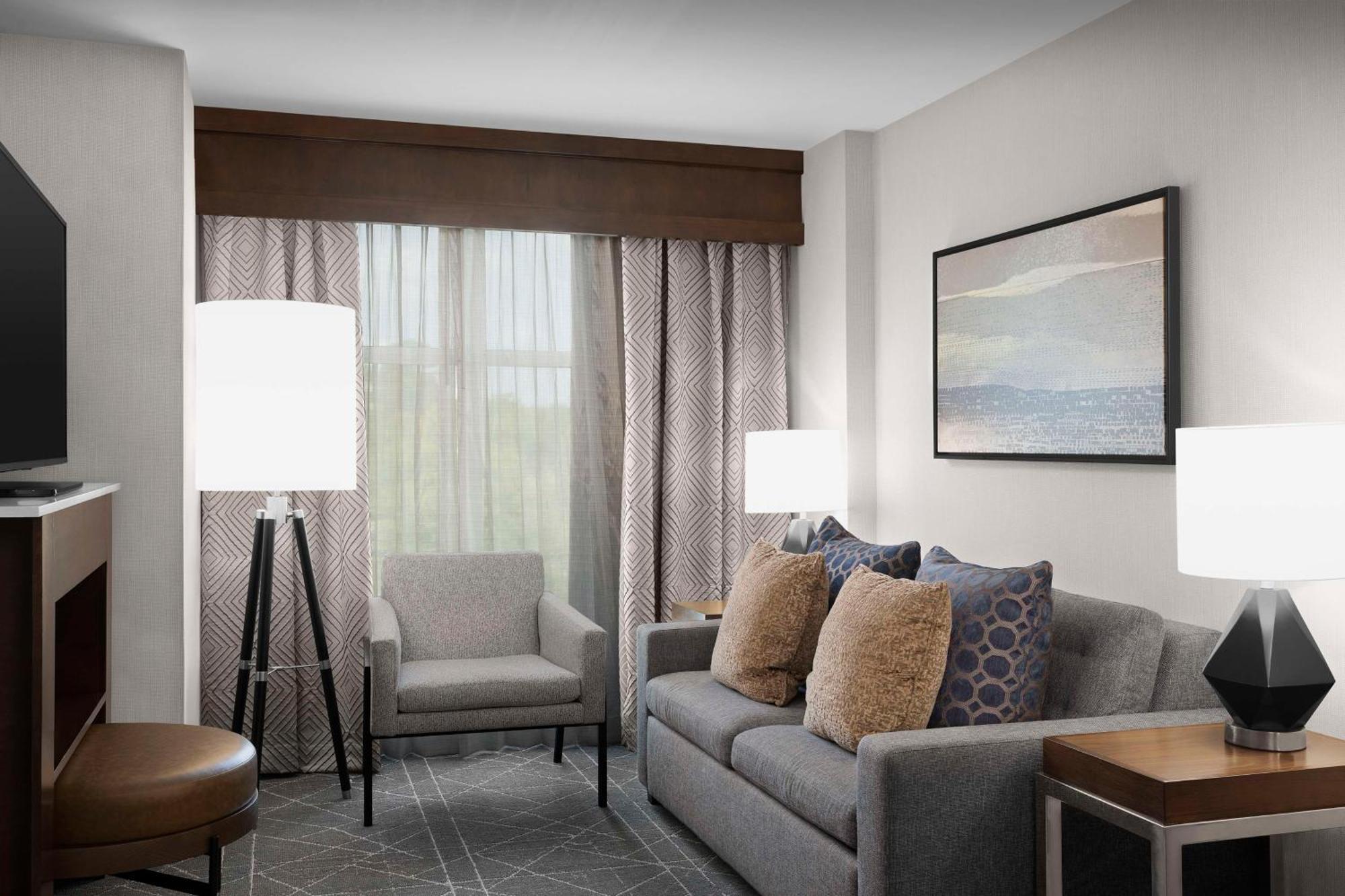 Embassy Suites Atlanta - Kennesaw Town Center Екстер'єр фото