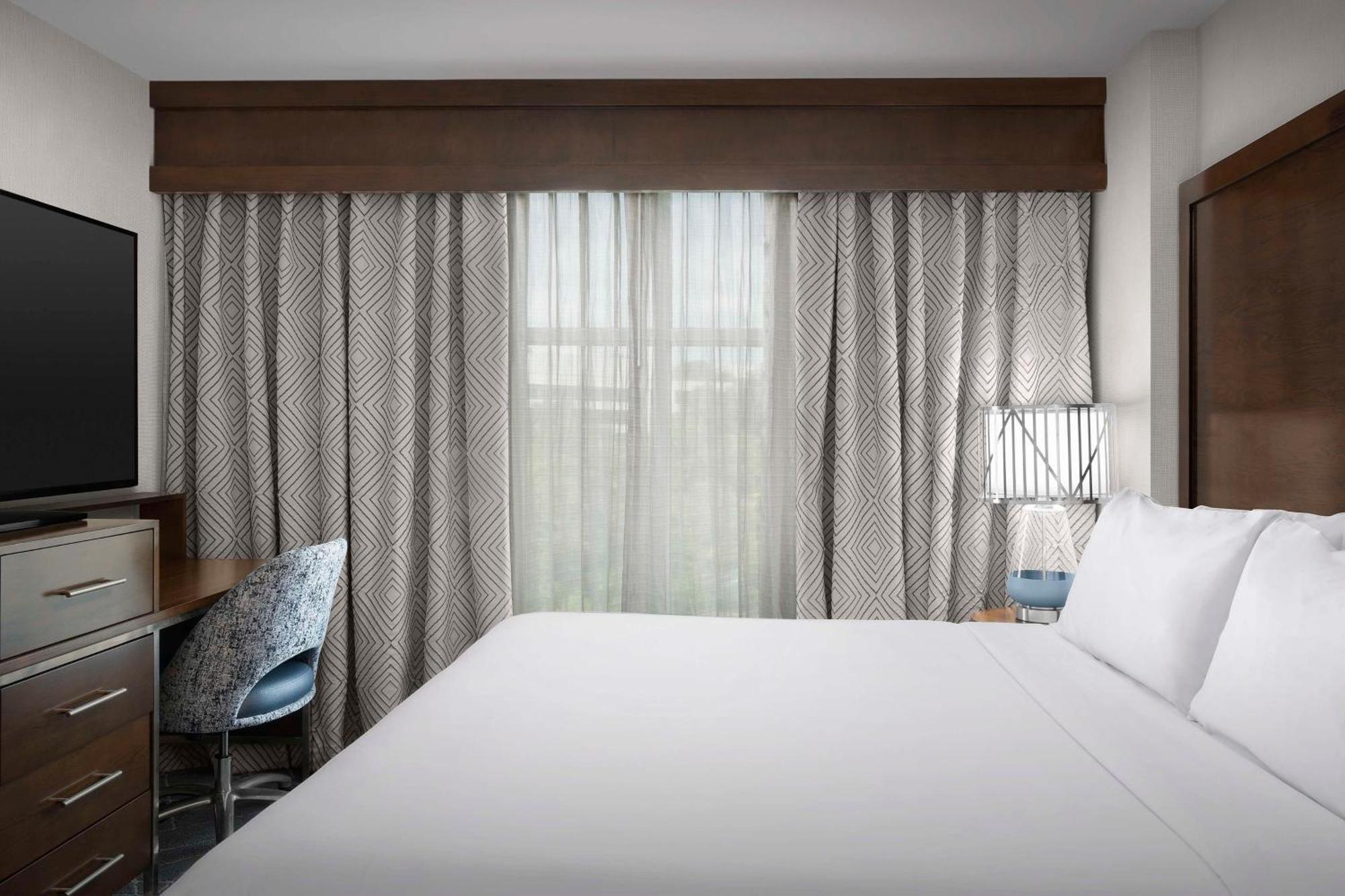 Embassy Suites Atlanta - Kennesaw Town Center Екстер'єр фото